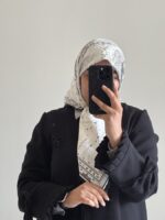روسری ابریشم وارداتی دور ریش - Image 3